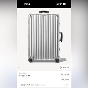 The RIMOWA Classic Medium
